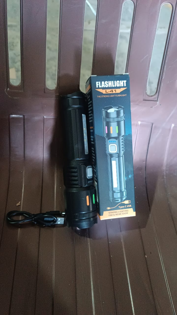Led Torch High Lumens Fast Charging Flashlight / Torch with Far & Near Zoom (1 Pc) Led Torch High Lumens Fast Charging Flashlight / Torch with Far & Near Zoom (1 Pc)